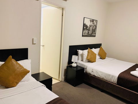 Greenwich Inn Sydney Hotel - Northern Rivers Accommodation 2
