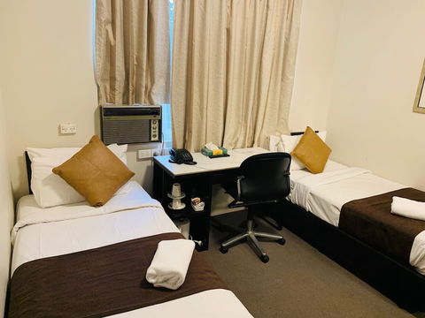 Greenwich Inn Sydney Hotel - Northern Rivers Accommodation 3