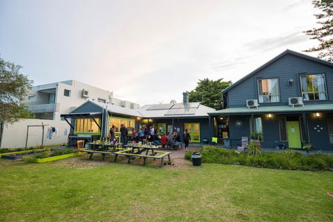Dunsborough Beachouse YHA Hostel - Northern Rivers Accommodation 1