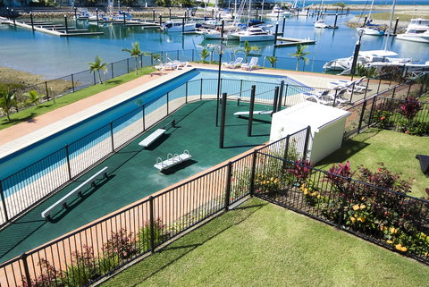 Beachside Magnetic Harbour - Northern Rivers Accommodation 3