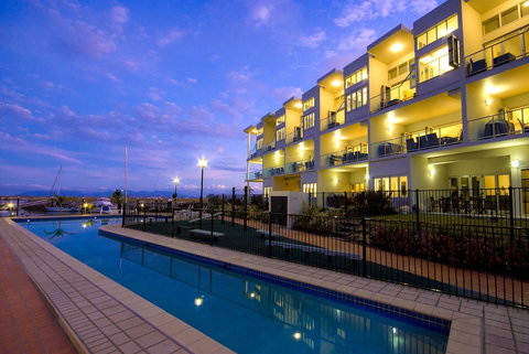 Beachside Magnetic Harbour - Northern Rivers Accommodation 1
