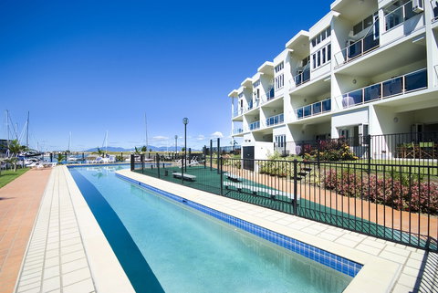 Beachside Magnetic Harbour - Northern Rivers Accommodation 4