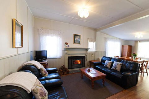 Country Gate Cottages - Northern Rivers Accommodation 5