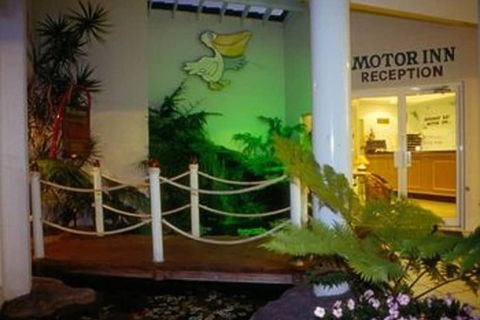 Runaway Bay Motor Inn - Northern Rivers Accommodation 1