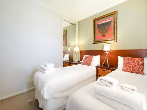 BOUTIQUE STAYS Sandyside Sandringham Villa Units - Northern Rivers Accommodation 1