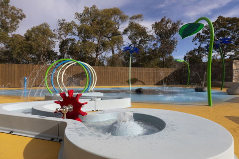 Alivio Tourist Park Canberra - Northern Rivers Accommodation 1