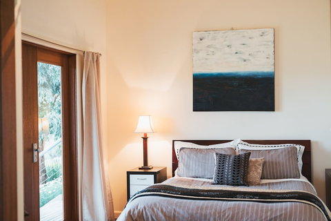 Outlook Hill Vineyard Cottages - Northern Rivers Accommodation 6