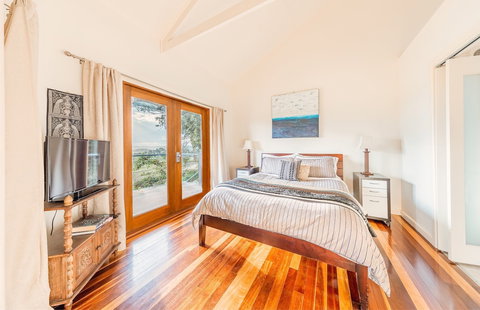 Outlook Hill Vineyard Cottages - Northern Rivers Accommodation 2