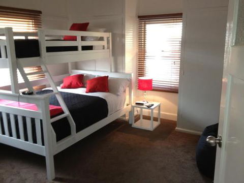 Ploughmans On Wallis Horsham - Northern Rivers Accommodation 6
