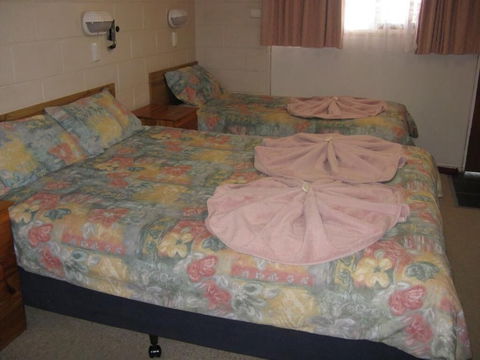 Peak Hill Golden Peak Budget Motel - Northern Rivers Accommodation 5