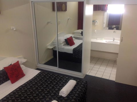 Parkside Motel - Northern Rivers Accommodation 2
