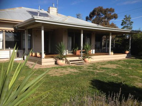 Ploughmans On Ivy - Northern Rivers Accommodation 0