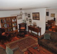 The Pommy Tree - Northern Rivers Accommodation