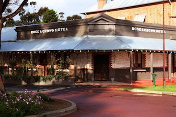 Rose & Crown Hotel - Northern Rivers Accommodation 5