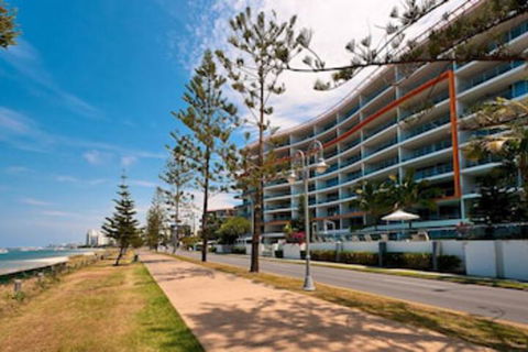 Silvershore Apartments On The Broadwater - Northern Rivers Accommodation 0