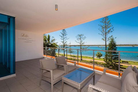Silvershore Apartments On The Broadwater - Northern Rivers Accommodation 4