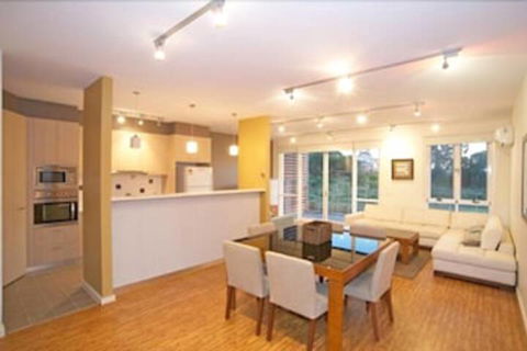 Broadbeach Inverloch Resort - Northern Rivers Accommodation 6