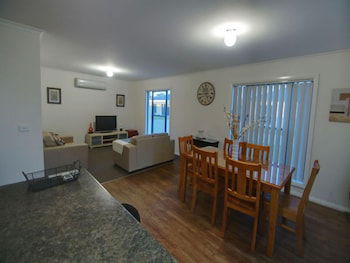 DBJ Holiday Units - Northern Rivers Accommodation 2