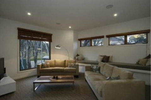 Blue Ice - Northern Rivers Accommodation 7