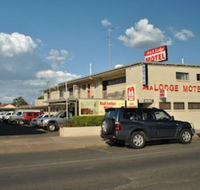 A  A Lodge Motel Emerald - Northern Rivers Accommodation