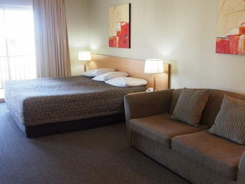Golden Guitar Motor Inn - Northern Rivers Accommodation 3