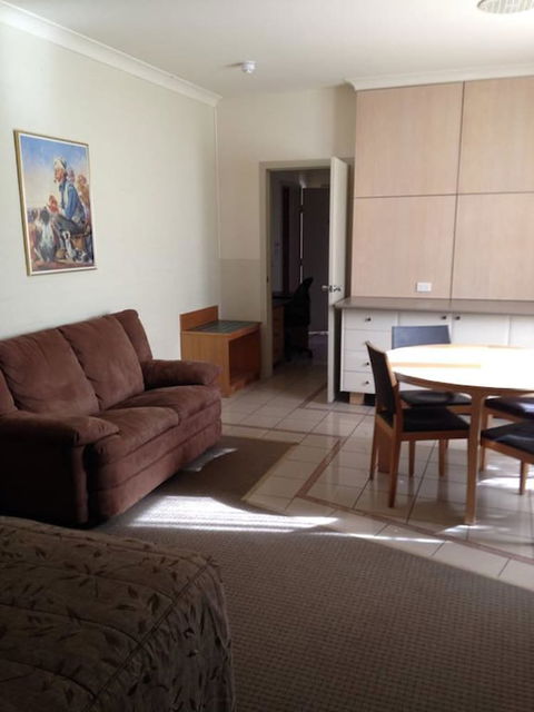 Francis Phillip Motor Inn - Northern Rivers Accommodation 4