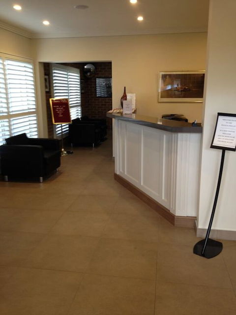 Francis Phillip Motor Inn - Northern Rivers Accommodation 3