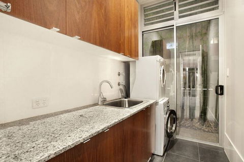 Lambert House - Northern Rivers Accommodation 6
