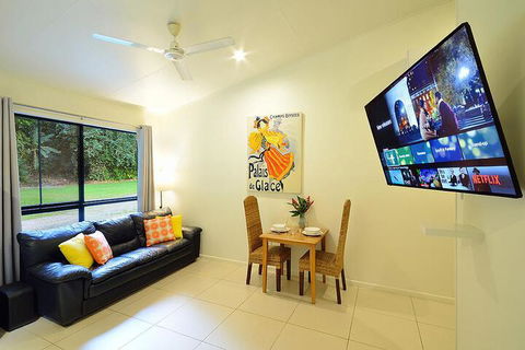 Misty Mountains Rainforest Retreat - Northern Rivers Accommodation 1