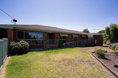 Geelong Holiday Home - Northern Rivers Accommodation 3