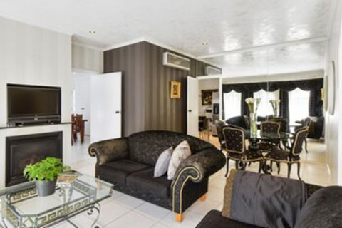 BOUTIQUE STAYS - Brighton Rose - Northern Rivers Accommodation 0