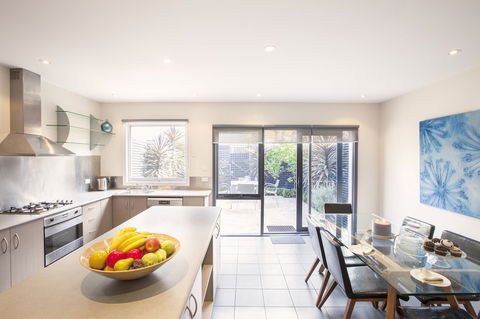 BOUTIQUE STAYS - Roxys Place - Northern Rivers Accommodation 2