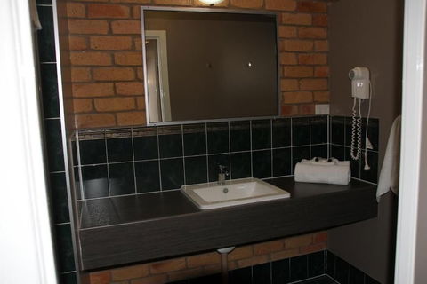 Emerald Highlands Motel - Northern Rivers Accommodation 6