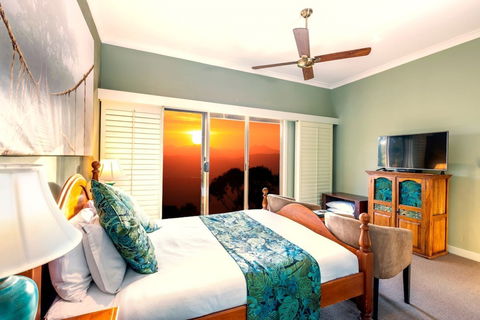 Avocado Sunset B&B - Northern Rivers Accommodation 5