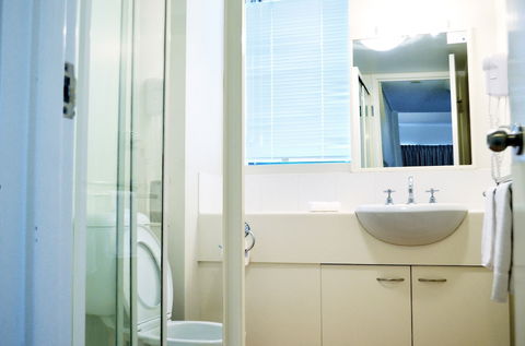 Spring Hill Mews Apartments - Northern Rivers Accommodation 6