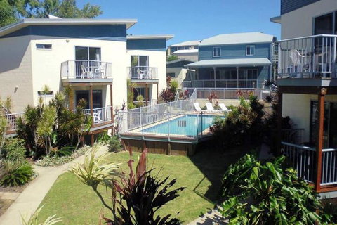 Emus Beach Resort - Northern Rivers Accommodation 4