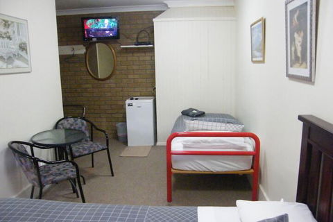 Boomers Guest House Hamilton - Northern Rivers Accommodation 5