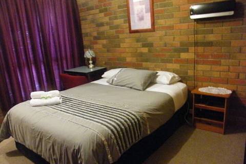 Boomers Guest House Hamilton - Northern Rivers Accommodation 6