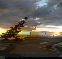 Beachhouse Mollymook - Northern Rivers Accommodation
