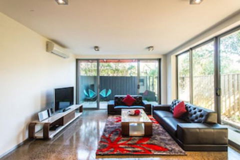 Orange Serviced Apartment - Northern Rivers Accommodation 0