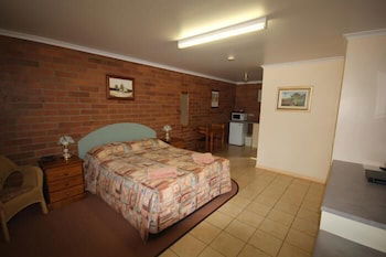 Rubyvale Motel & Holiday Units - Northern Rivers Accommodation 4