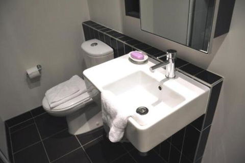 Astra Collins St. Docklands - Northern Rivers Accommodation 3