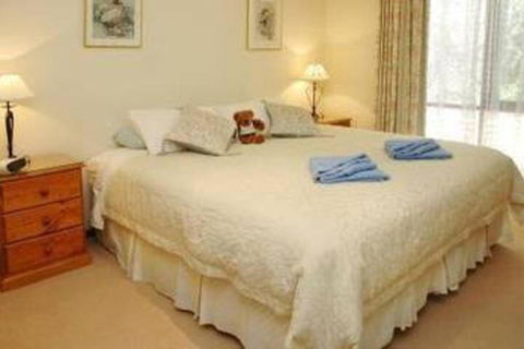 Woodland By The Bay & Puddleduck Cottage - Northern Rivers Accommodation 3