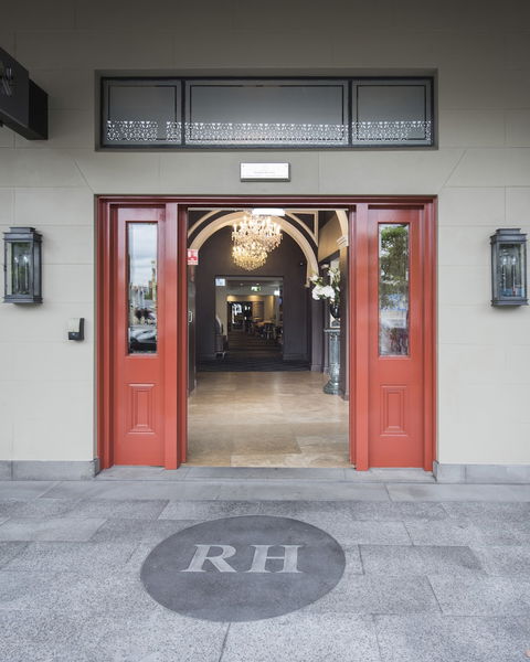 Royal Hotel Randwick - Northern Rivers Accommodation 1