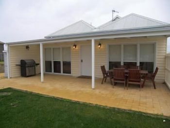 Lighthouse Lodge - Northern Rivers Accommodation 5