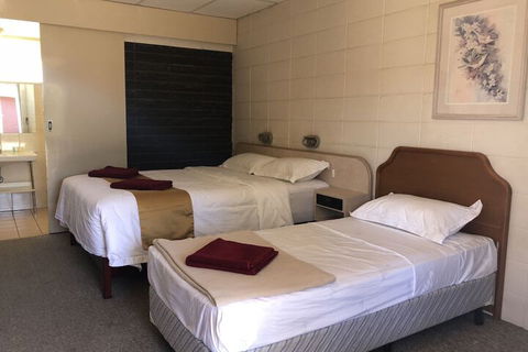 Inland Oasis Motel - Northern Rivers Accommodation 3