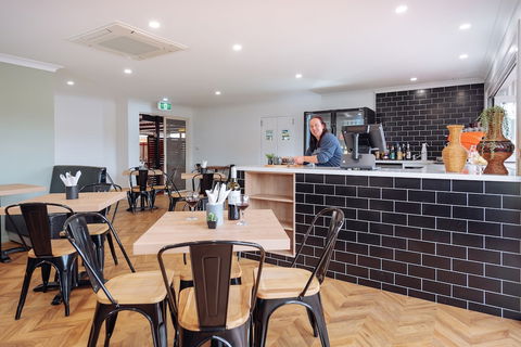 Raintree Motel Biloela - Northern Rivers Accommodation 3