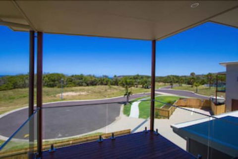 Agnes Sails - Northern Rivers Accommodation 1