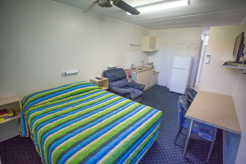 Fourth Avenue Motor Inn - Northern Rivers Accommodation 7