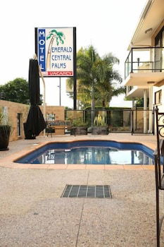 Emerald Central Palms Motel - Northern Rivers Accommodation 3